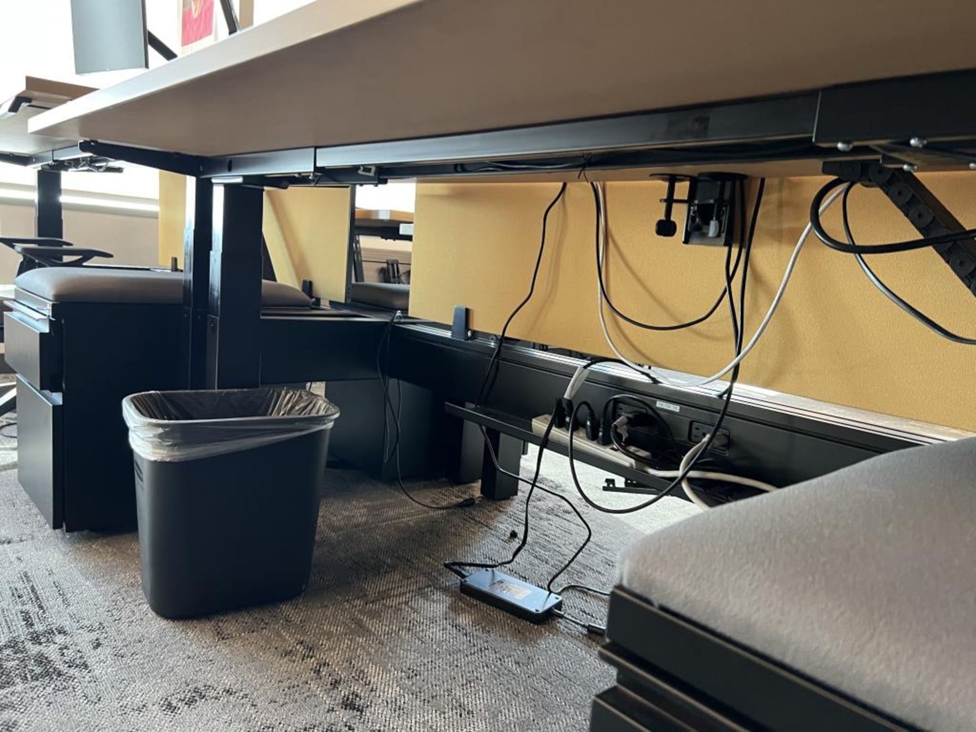 AMQ Open Plan Bench Workstations - Image 10 of 15