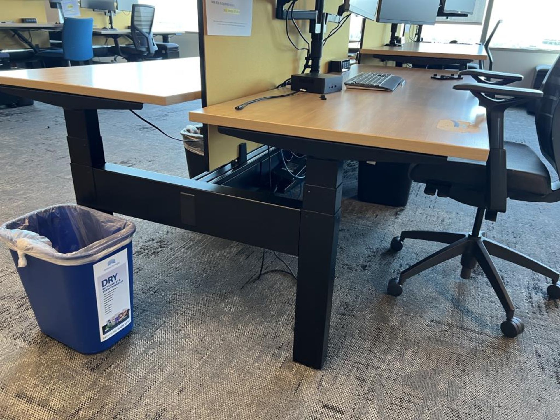 AMQ Open Plan Bench Workstations - Image 7 of 18