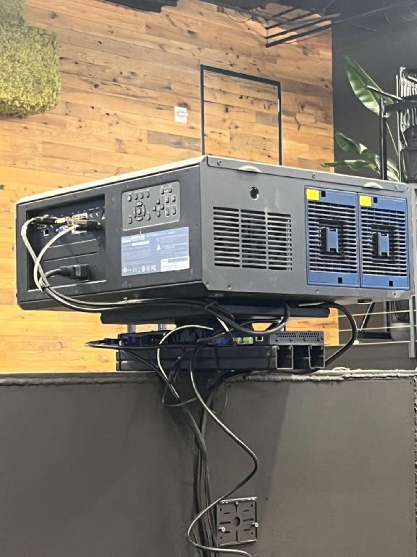 Digital Projector E-Vision 1080P - Image 3 of 5