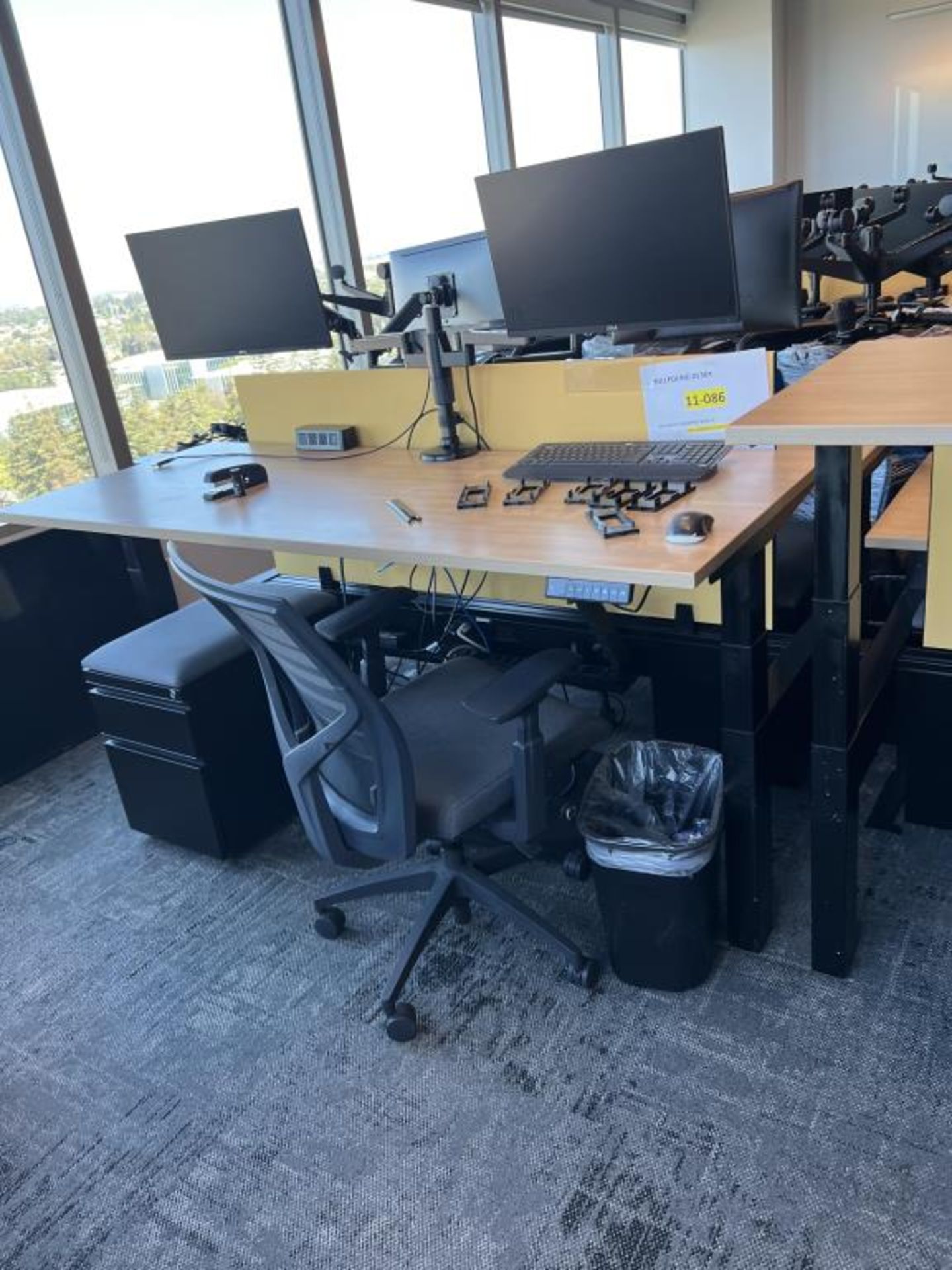 AMQ Open Plan Bench Workstations - Image 6 of 9