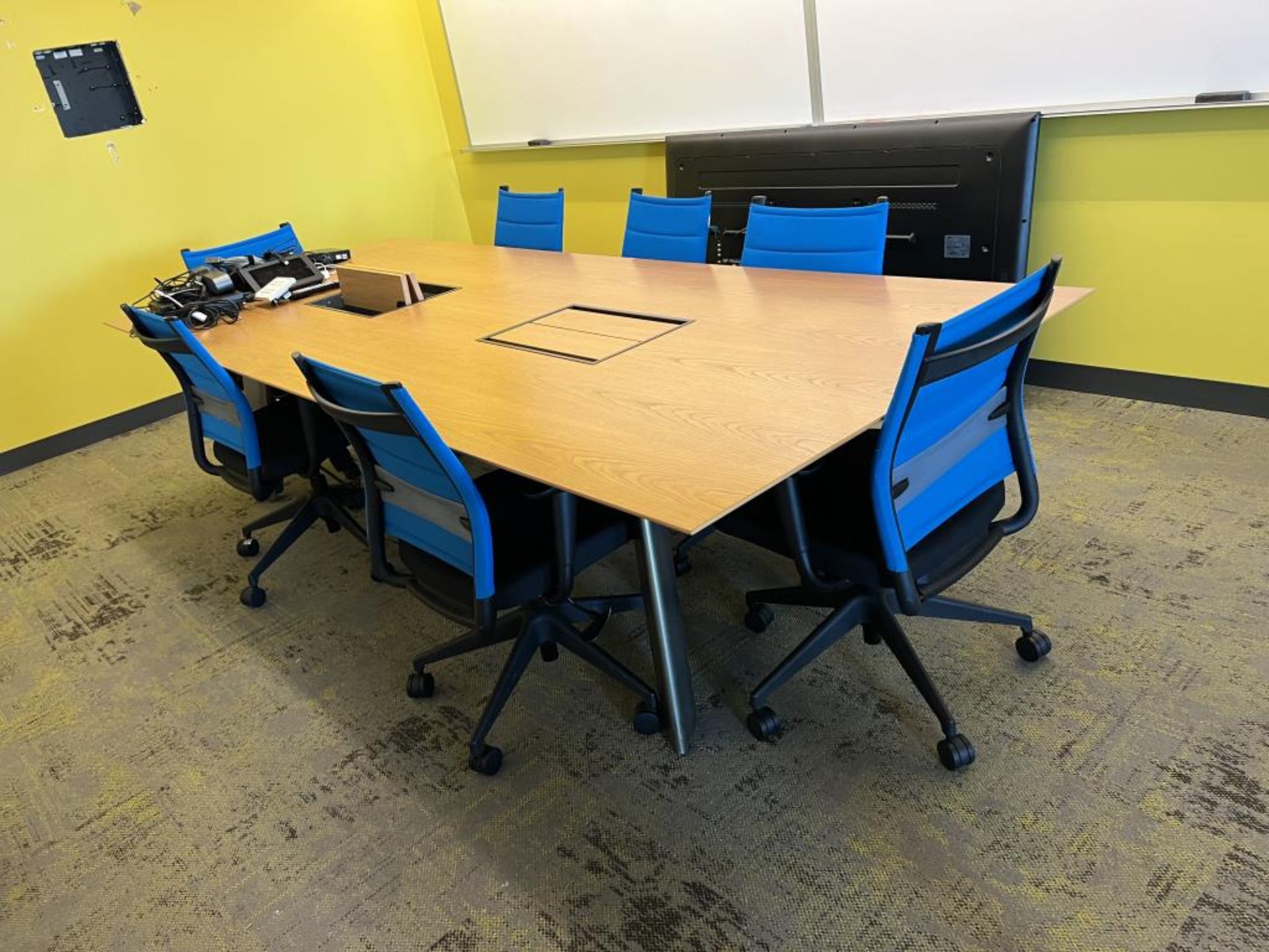 Conference Room - Image 2 of 11