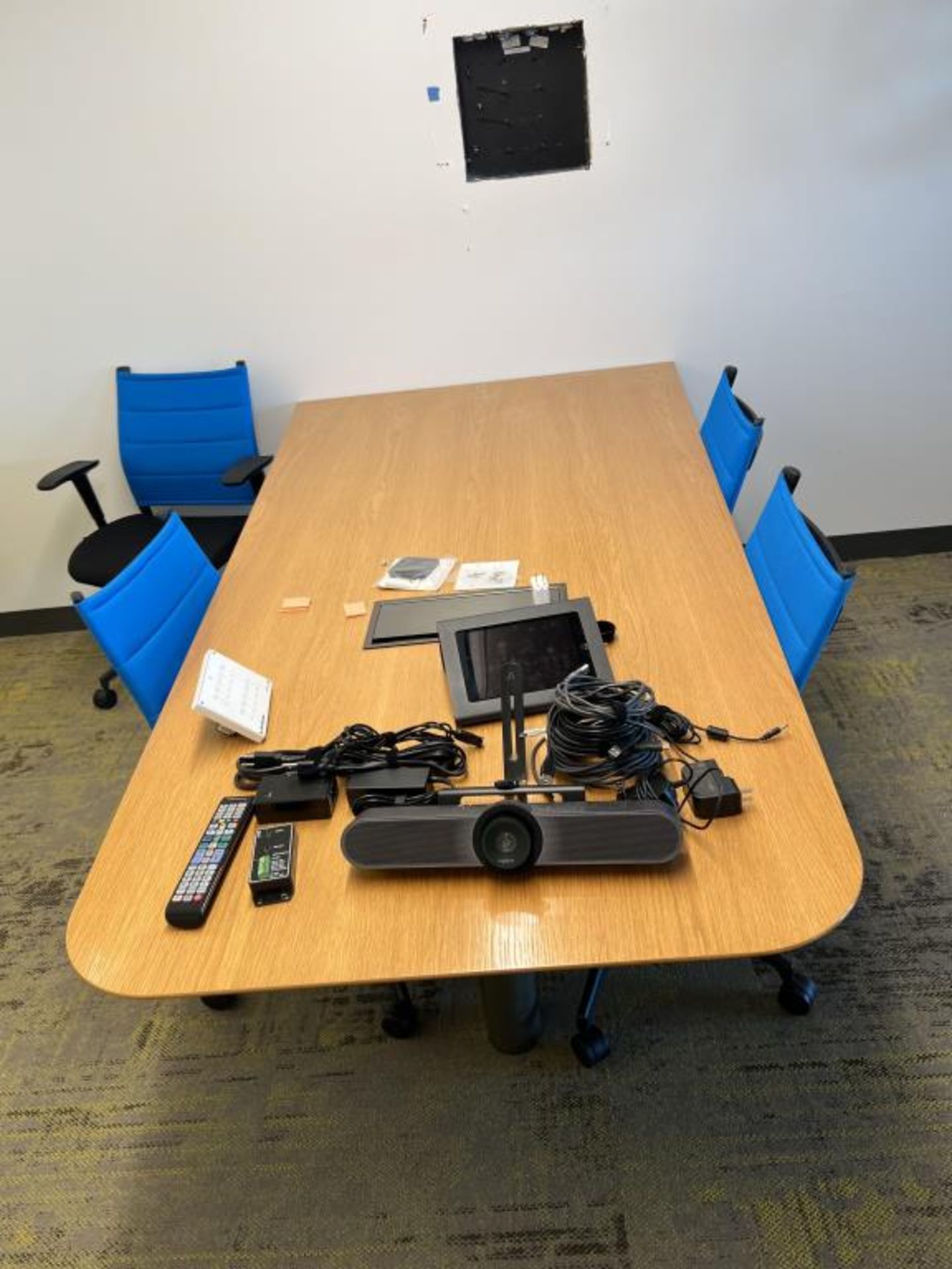 Conference Room - Image 3 of 9