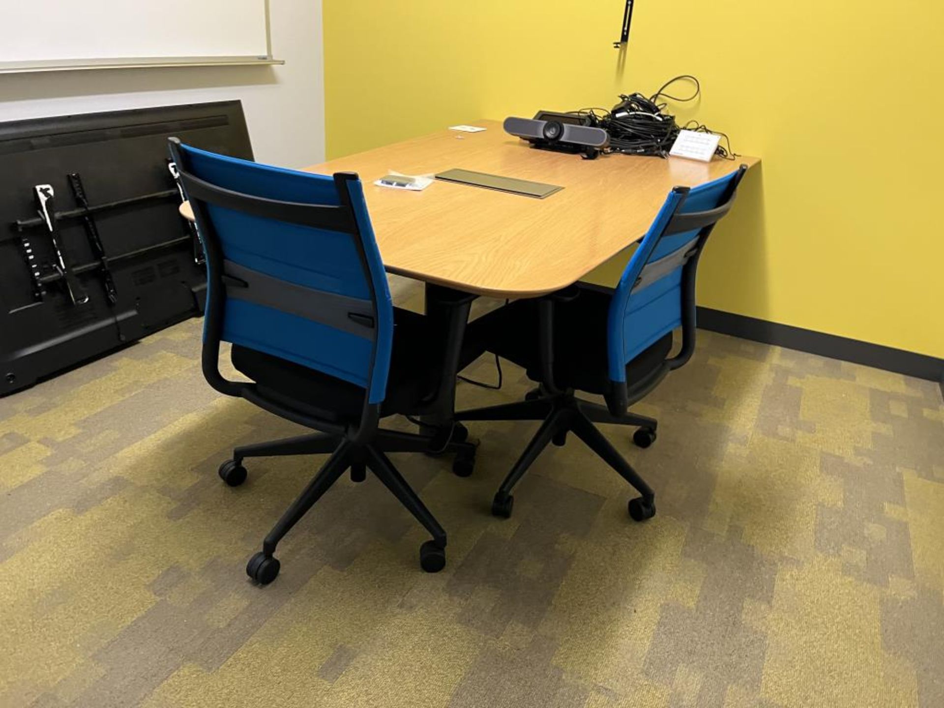 Conference Room - Image 2 of 8