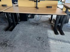 AMQ Height Adjustable Workstation