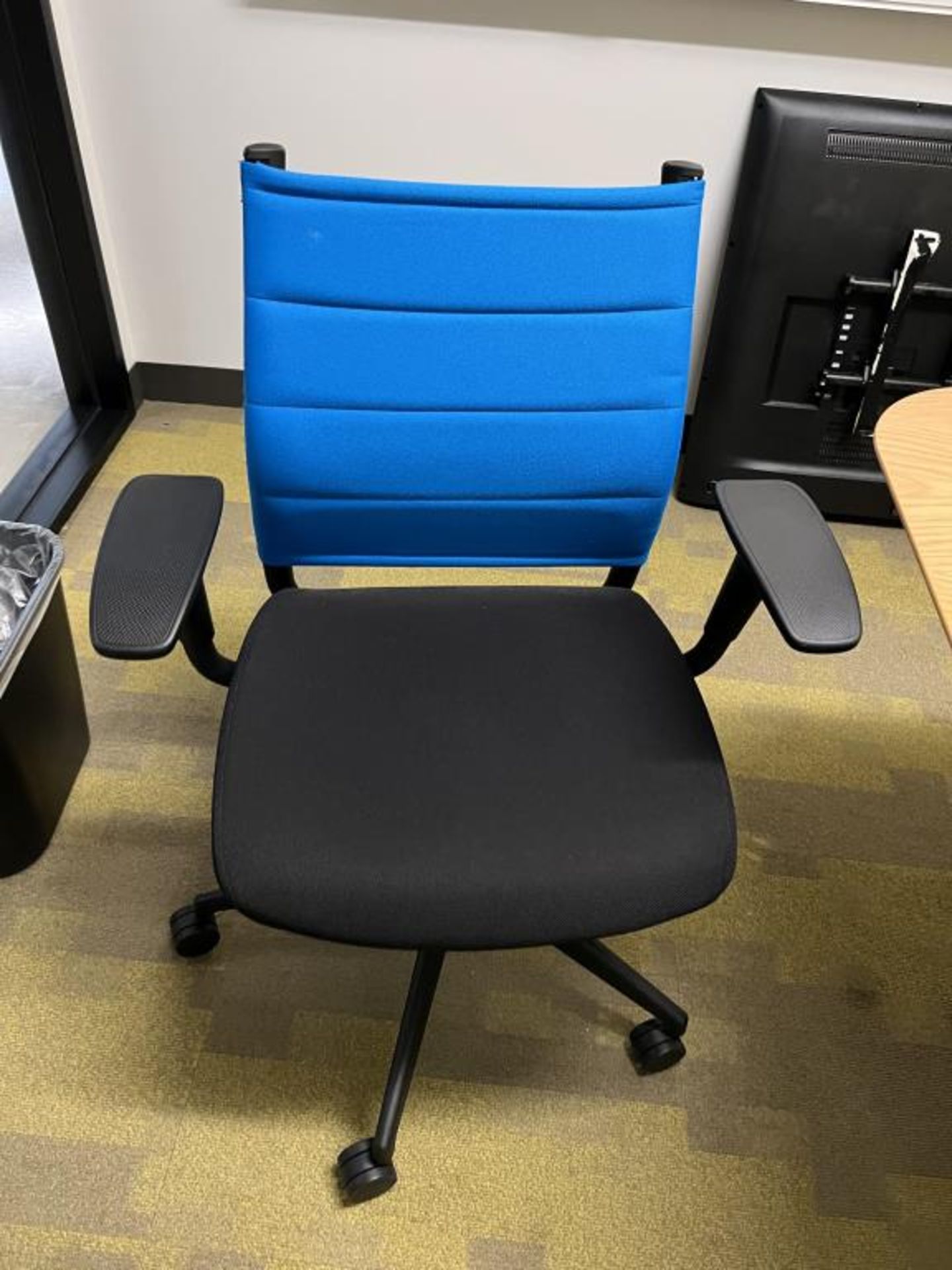 Conference Room - Image 5 of 8