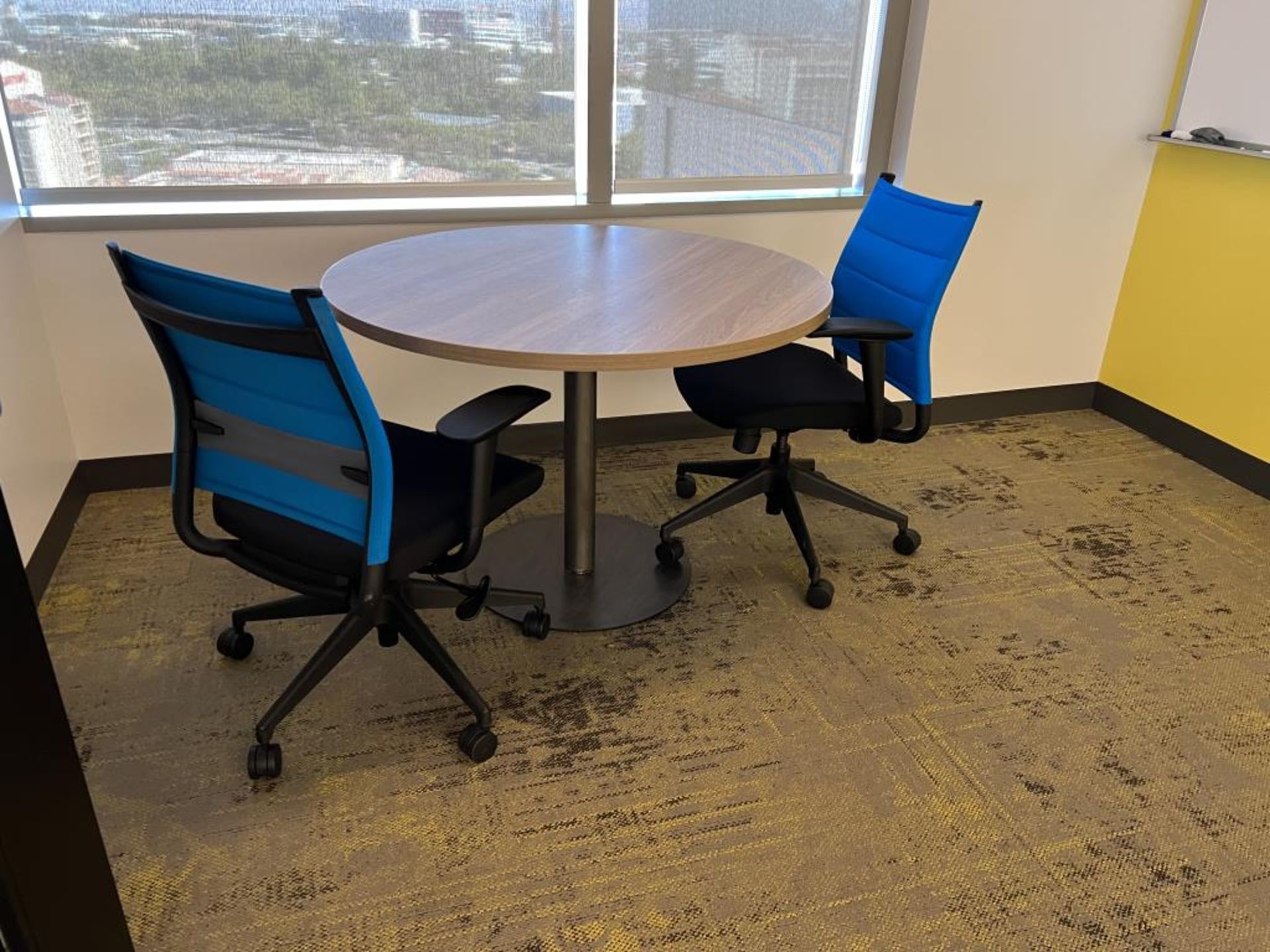 36" Round Table