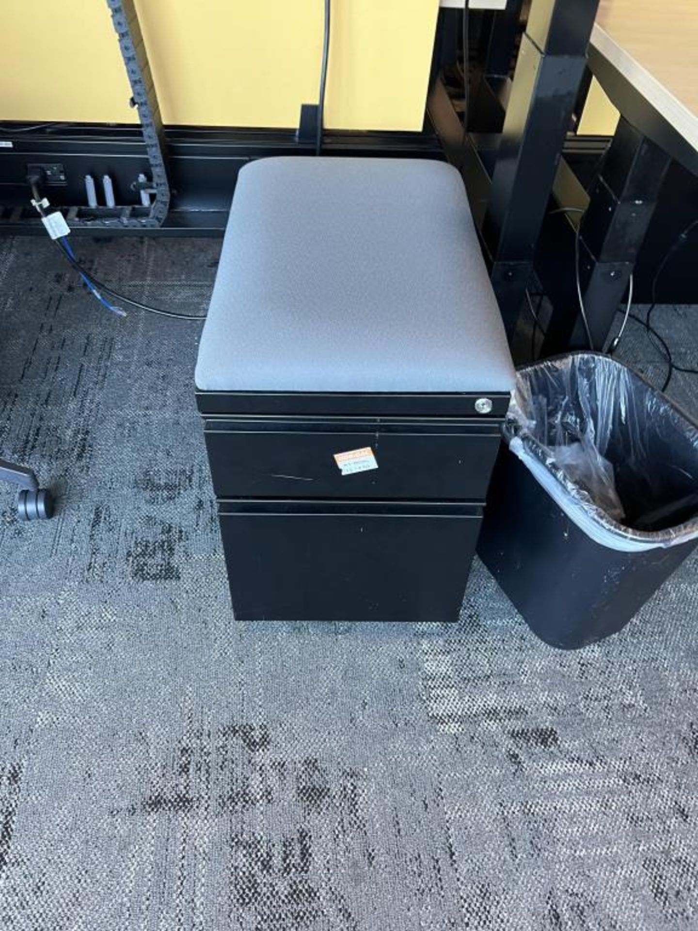AMQ Open Plan Bench Workstations - Image 7 of 9