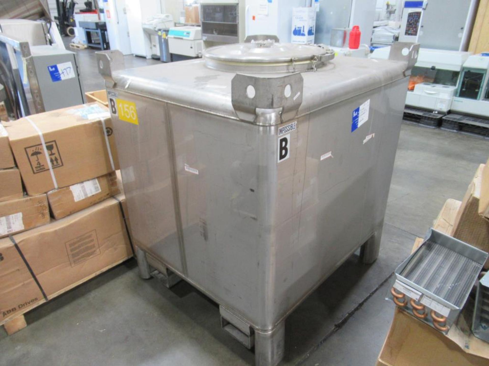 Metalcraft 350 Gallon Tote Tank - Image 2 of 3