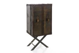 A CONTEMPORARY LEATHER FOLD OUT BAR ON STAND