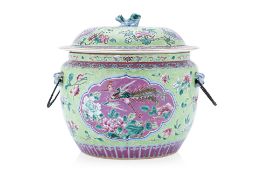 A LARGE LIME GREEN GROUND FAMILLE ROSE KAMCHENG