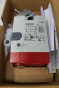 A boxed as new Honeywell SmartAct Damper Actuator, 20Nm, 24Vac, 6VA, IP54 (REF: N2024-SW2).