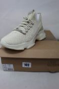 A pair of Steve Madden Maxilla - R Bone fabric trainers (Size UK 8) (Outer box damaged).
