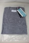 Four men's as new Kronstadt Johs round neck sweaters in grey (M).