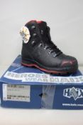 A pair of men's boxed as new HAIX Trekker Pro 2.0 Workwear Boots in black (UK 8).
