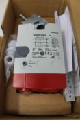 A boxed as new Honeywell SmartAct Damper Actuator, 20Nm, 24Vac, 6VA, IP54 (REF: N2024-SW2).