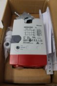 A boxed as new Honeywell SmartAct Damper Actuator, 20Nm, 24Vac, 6VA, IP54 (REF: N2024-SW2).