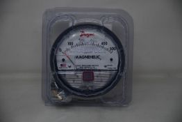 An as new Dwyer 2000 Series Magnehelic Differential Pressure Gauge (2000-500PA).