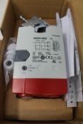 A boxed as new Honeywell SmartAct Damper Actuator, 20Nm, 24Vac, 6VA, IP54 (REF: N2024-SW2).