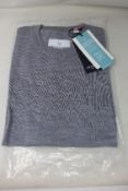 Four men's as new Kronstadt Johs round neck sweaters in grey (M).