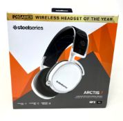 A boxed as new SteelSeries Arctis 7 Wireless Gaming Headset in White.