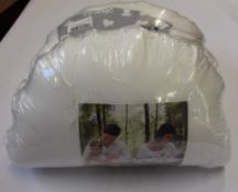 Seven as new Niimo nursing pillows, Sunray and White Hearts (Sealed in original packaging).