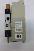 Fifteen as new Festo VUVS-L30-B52-ZD-F8 long service life solenoid valves (Series 08-2021 : 58).