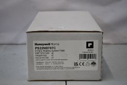 A boxed as new Honeywell Home 2-Zone Heating System Pack (REF: PS22NB707C).