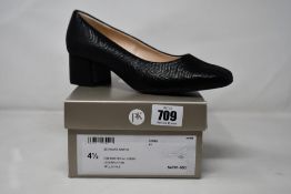 A pair of women's boxed as new Peter Kaiser Pammi Heels Notte (4.5).