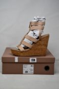 A pair of as new Carvela Kunnning Wedge in Tan (Size 40).