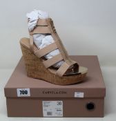 A pair of as new Carvela Kunnning Wedge in Tan (Size 38).