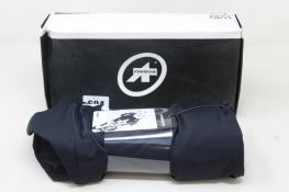 A pair of as new Assos Dyora RS Summer Bib shorts in Black Series (Size S).