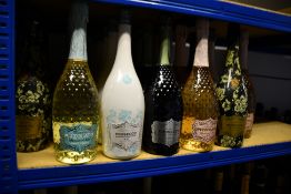 Thirty bottles of Pizzolato organic wine to include Moscato, Prosecco and Pinot Grigio (750ml) (Over