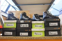 Eight pairs of children's boxed as new Calzamedi boots in black 4200.0101 (2 x EU 28 W 8, 1 x EU