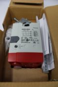 A boxed as new Honeywell SmartAct Damper Actuator, 20Nm, 24Vac, 6VA, IP54 (REF: N2024-SW2).