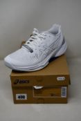 A pair of women's boxed as new Asics Sky Elite FF 2 in white (UK 7.5).