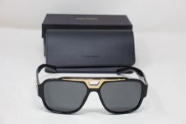 A pair of men's as new Dolce and Gabbana Pilot Sunglasses in Black (REF: DG4389, EAN: