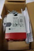 A boxed as new Honeywell SmartAct Damper Actuator, 20Nm, 24Vac, 6VA, IP54 (REF: N2024-SW2).