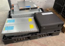 COLLECTION ONLY: 1 x APC SMX3000HV Smart-UPS X 3000VA 4U Rack/Tower UPS, 1 x Quantum 3-05236-01 Sca