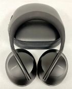 A pre-owned pair of Bose Noise Cancelling Headphones 700 in Black with case (Grade B).