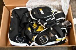 An as new XDEEP Zen Custom Set Harness.