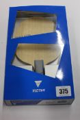 An as new Victas Dyna Five FL Offensive Table Tennis Bat (REF: 029304).