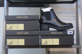 Three pairs of women's boxed as new Marco Tozzi Chelsea Boots in black (EU 38, 2-25806-29 001).