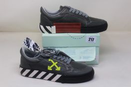 A pair of Off-White Low Vulcanised Sneakers in Grey/Green/Fluo (Size 39).