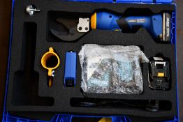 An as new Klauke ES32CFM Battery Hydraulic Cable Cutter, suitable for Cu and Al Cables up to 32mm,