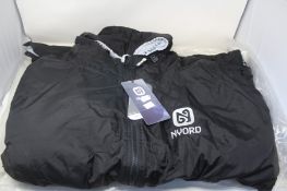 An as new Nyord Primaloft Active Outdoor Changing Robe in black (S).