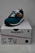 Two pairs of boxed as new Saucony Shadow 6000 Sneakers - Green/Orange (M UK9, W UK 9.5).