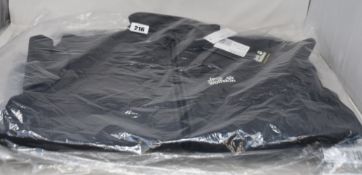 Two men's as new Jack Wolfskin Northern Heights - Phantom Jackets (M, XL).