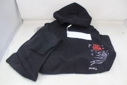 Nineteen men's as new Soulland André Saraiva Eugene Hoodies in black (3 x S, 9 x M, 5 x L, 2 x XL).