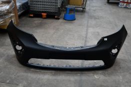 A Peugeot Partner 2015 front bumper