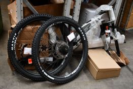 A Canyon Sender CFR 29 Underdog Mountain Bike 22 L (Item has damage/scratches, etc)